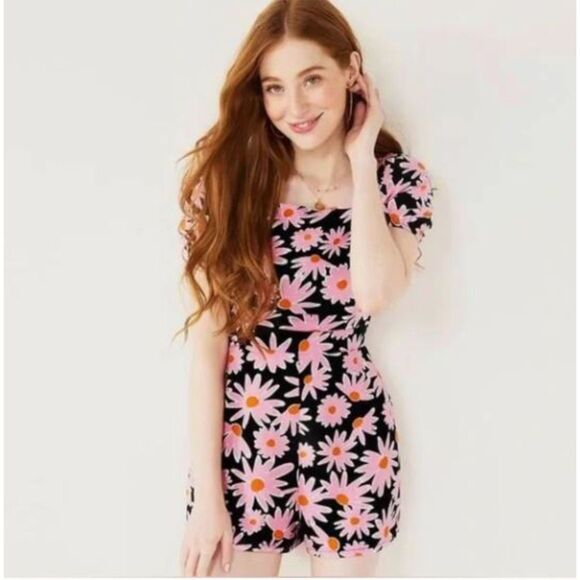 Lily Rose Romper XL Junior's Black Floral Cross Back Short Sleeve Mod Print - Picture 1 of 9